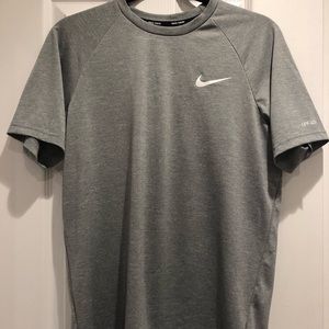 Men Nike shirt small gray